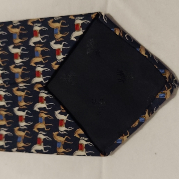 Brooks 100% Silk Neck Tie - Picture 4 of 10